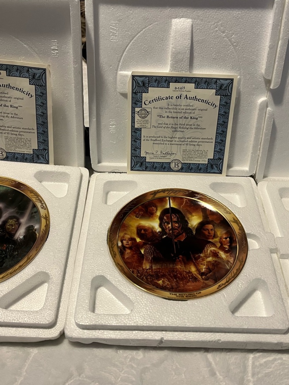 The Bradford Exchange Collector Lord Of The Ring Plates